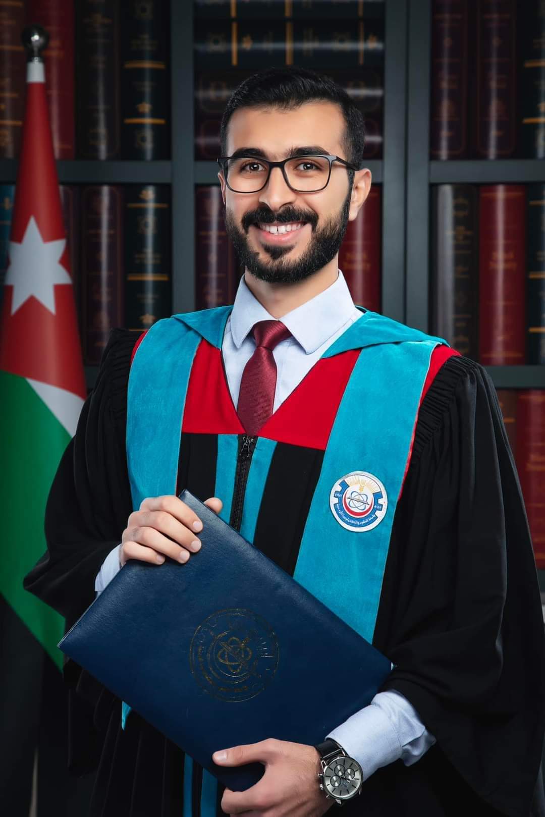 الدكتور محمد المومني مبارك التخرج