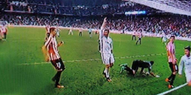 ماذا يقصد رونالدو بهذه الحركة؟