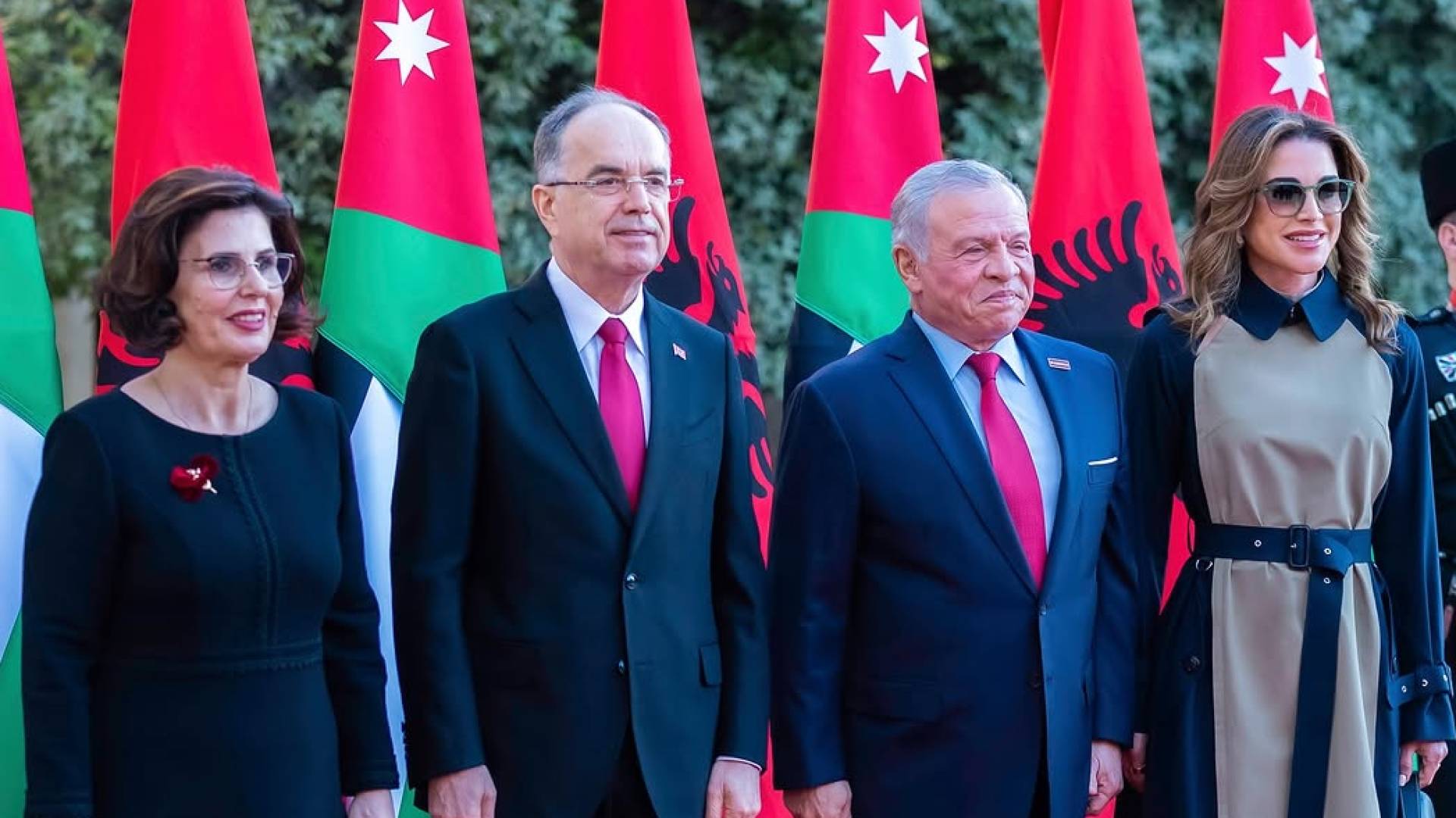 الملكة رانيا تشارك صورا عبر "انستجرام" من استقبال الرئيس الألباني في قصر الحسينية