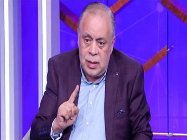 أشرف زكي يتوعد لفنانة مصرية بعد إساءتها لمصر  