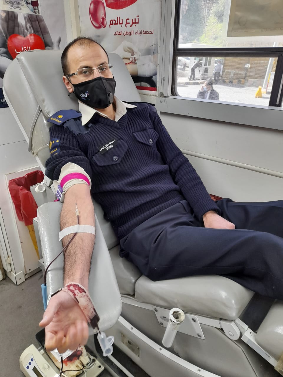 بالصور  ..  الجمارك الأردنية تنظم حملة للتبرع بالدم 