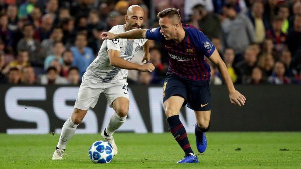 برشلونة يرفض حل مشكلة آرثر ميلو دون عقاب