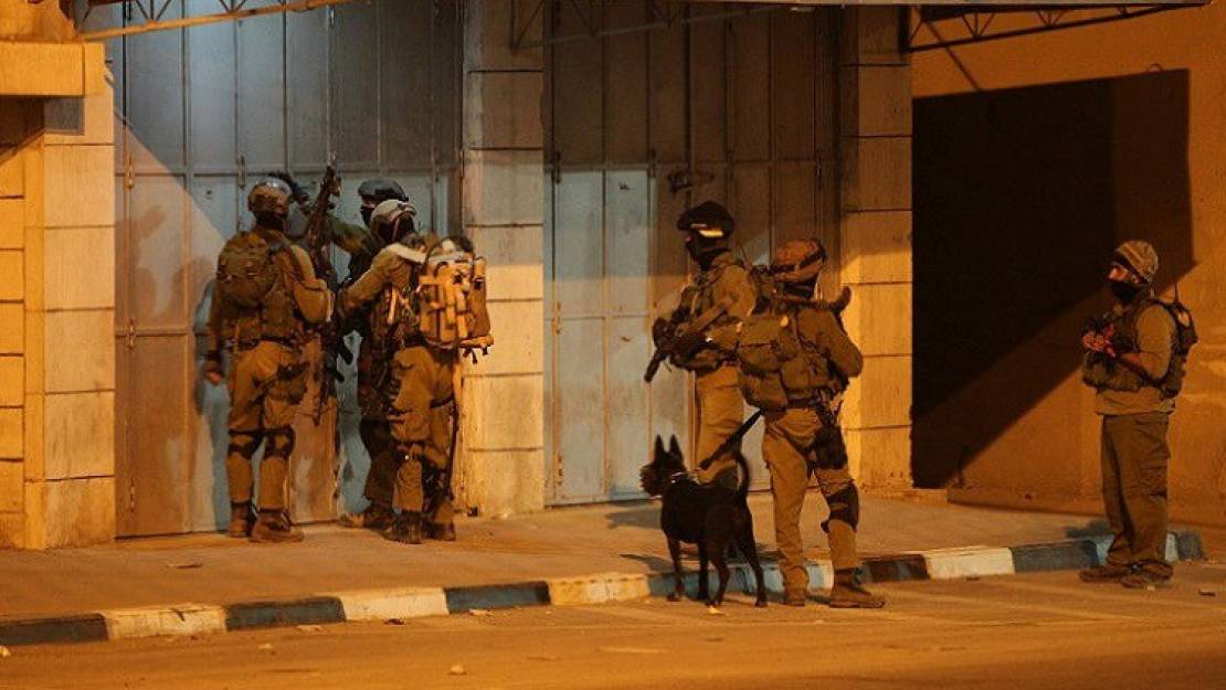 قوات الاحتلال تعتقل 6 فلسطينيين في الضفة والقدس