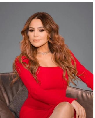 كارول سماحة تشعل حماس جمهور الحمامات الدولي بعد غياب 16 عاماً