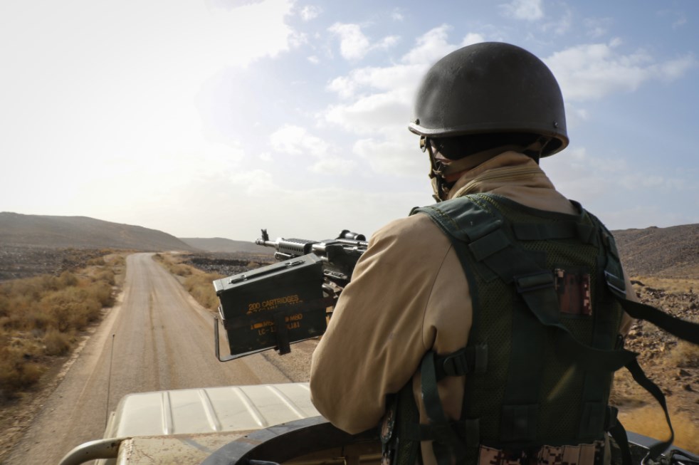 صحيفة صهيونية: إصابة جندي بعد تبادل إطلاق النار مع دورية جيش أردنية على الحدود