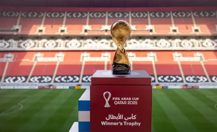 "تلافيا لإضاعة الوقت" ..  فيفا: "المصاب" يعالج خارج الملعب في كأس العرب