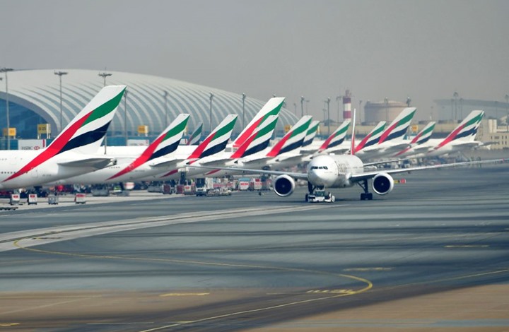  متحدث باسم مطار دبي يؤكد تأجيل رحلات الإقلاع بالمطار للاشتباه في نشاط طائرات مسيرة
