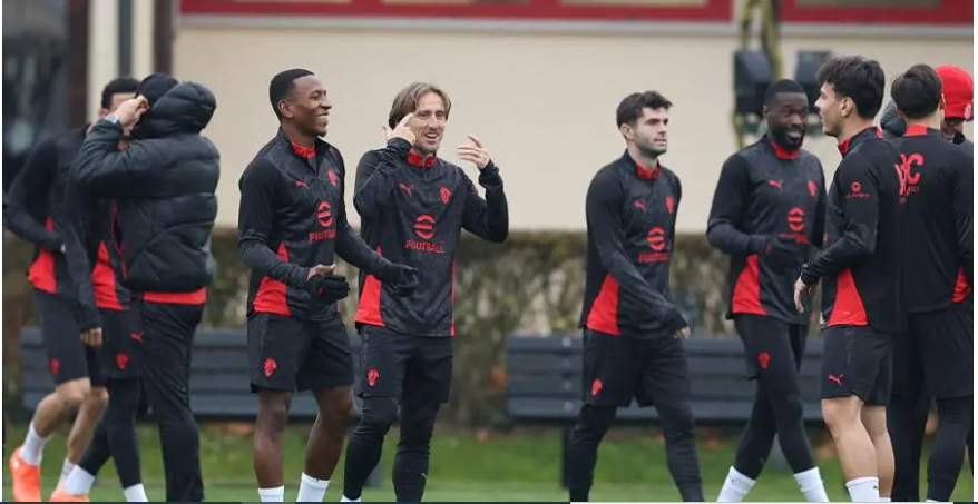 الدوري الإيطالي ..  ميلان يفتتح الجولة 18 بمواجهة كالياري