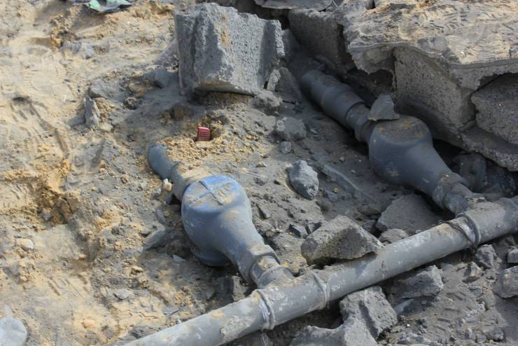 الاحتلال يشرع بتدمير آبار مياه في بلدة تقوع