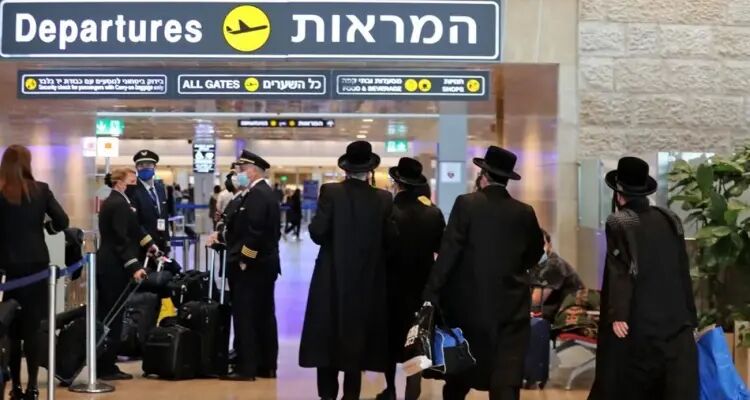 انهيار الثقة بحكومة الاحتلال يدفع عشرات الآلاف لمغادرة إسرائيل