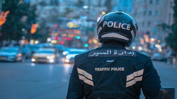 إعاقة مرورية إثر تعطل حافلة على مخرج جسر النهضة باتجاه الثامن