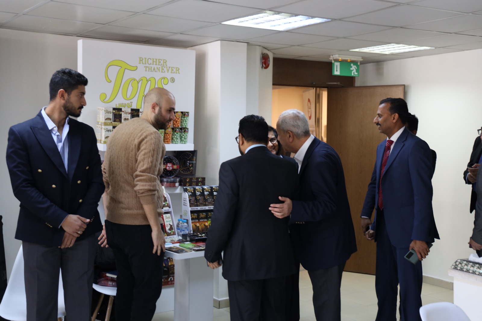 "صناعة عمان" تنظم لقاءات عمل تجمع الشركات الصناعية بممثلي مجموعة "اللولو العالمية"