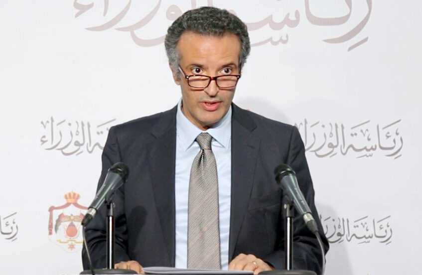 وزير السياحة: كتاب طلب التعيينات المتداول قدمه "نواب" و أشخاص عاديين ..  وهو غير مُلزم