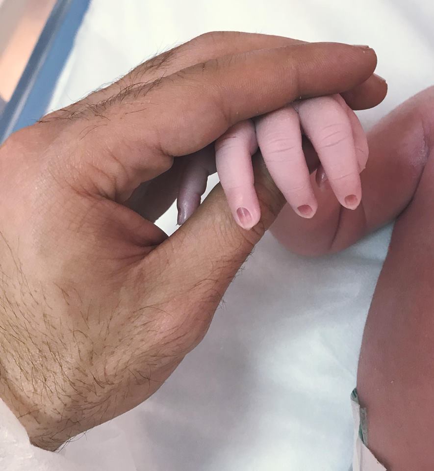 أحمد الكسواني يرزق بمولوده الأول "أمير"