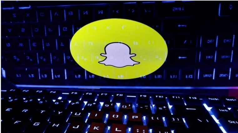 سناب يستعد لإطلاق عدسات "شات جي بي تي"