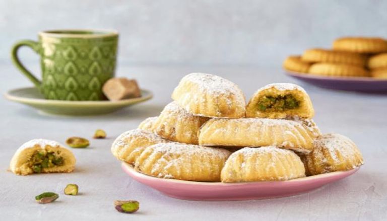 طريقة عمل المعمول الهش الناعم ..  من المطبخ العربي بأكثر من وصفة