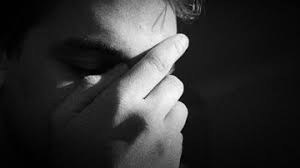 أنا ووالدي في خلاف دائم وأخشى من العقوق!  ..  ماذا افعل؟