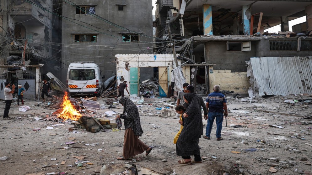قصف مكثف ومتواصل لقوات الاحتلال على غزة في تحدٍ صارخ لقرارات العدل الدولية