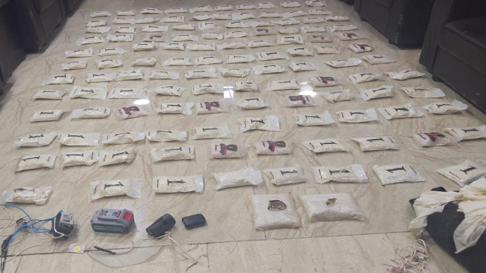 الجيش يحبط محاولتي تهريب كميات كبيرة من المواد المخدرة بواسطة "بالونات"