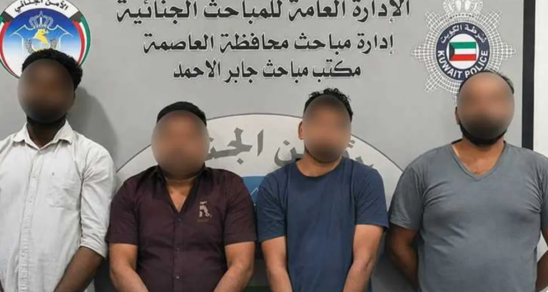 ضبط هنود يتلفون أبراج الاتصالات في الكويت