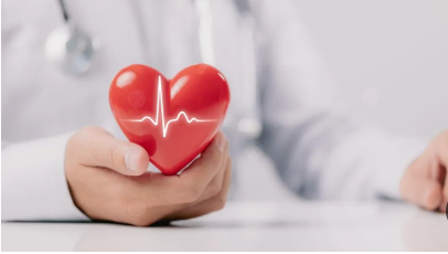متى يزداد خطر حدوث المضاعفات القلبية لدى مرضى السرطان؟