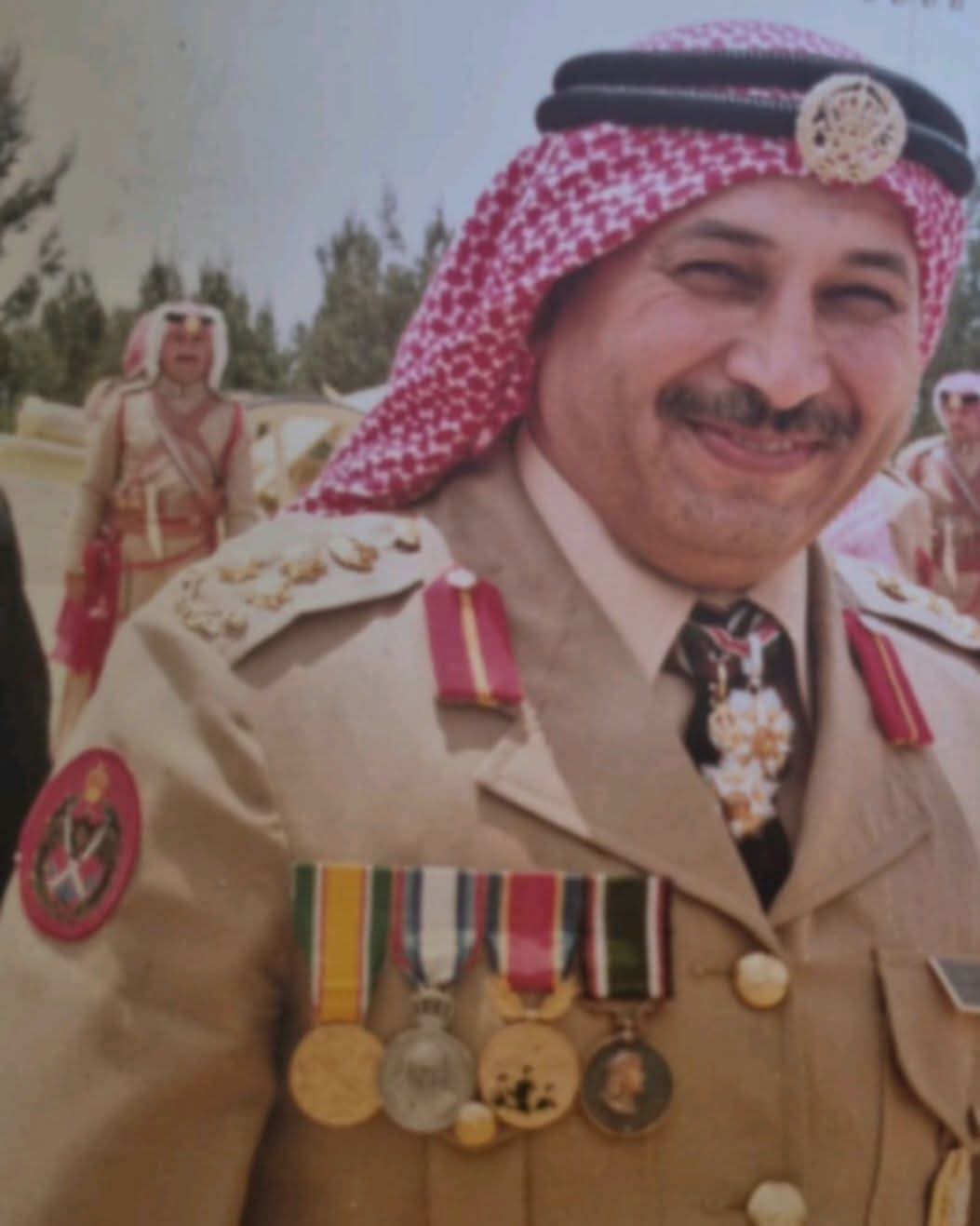  العميد المتقاعد محمد البطاينة (ابو فراس) في ذمة الله 