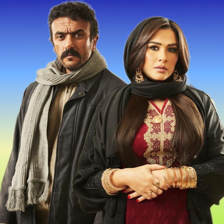 مواجهة ساخنة بين ياسمين عبدالعزيز وأحمد العوضي على شباك التذاكر  
