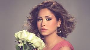 شيرين عبد الوهاب تطلب المساندة من محبيها