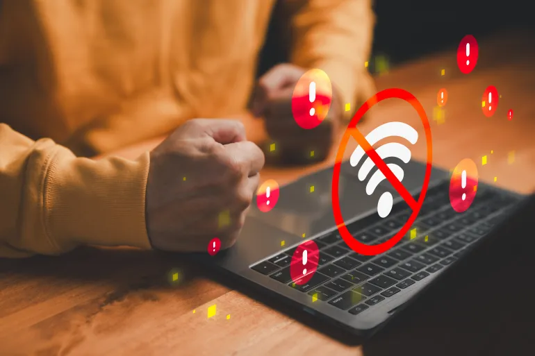 عالم بلا إنترنت  ..  ماذا يحدث لو صمتت الشبكة فجأة؟