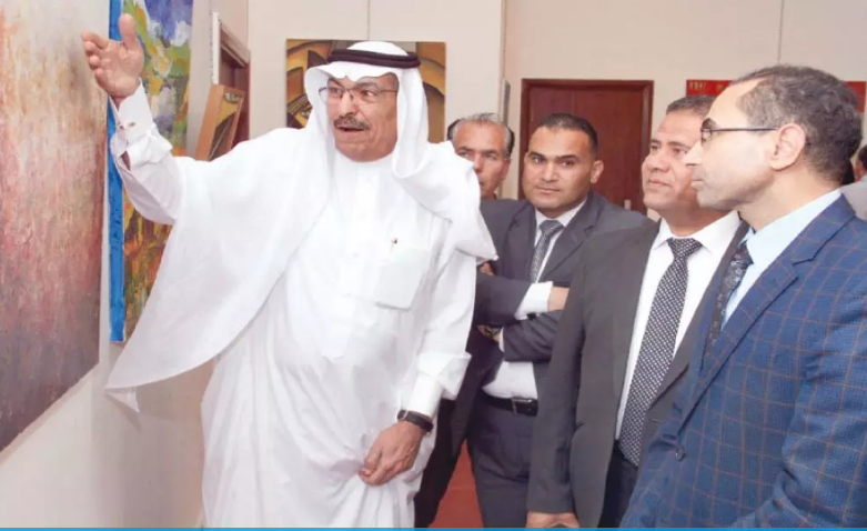البراري يفتتح المعرض الدولي للفن التشكيلي