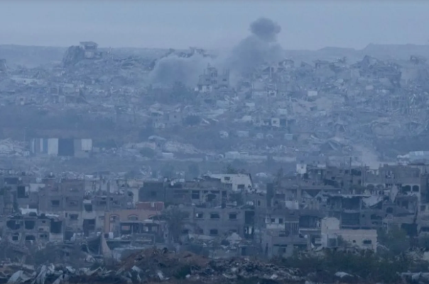 غارات إسرائيلية وقصف مدفعي يستهدفان شمالي قطاع غزة