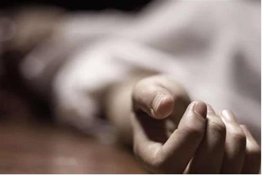 بالفيديو  ..  مُغسلة موتى تروي قصة حقيقية لفتاة لم تكف عن البكاء أثناء تكفينها  