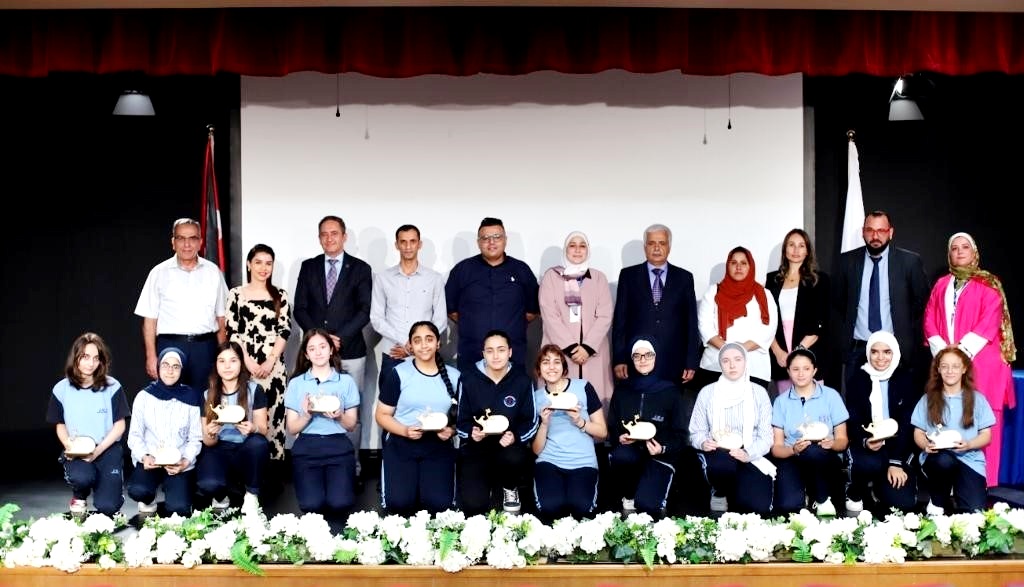 عمان الأهلية تختتم بمدارس الجامعة الأولى فعاليات ورشة صناعة الأفلام  