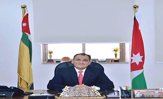 فوز الدكتور رائد محمد تيسير المساعدة بجائزة "شومان للباحثين العرب"