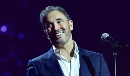 "فلتجلس إلى جواري" ..  كاظم الساهر يروي موقفًا مؤثرًا مع طبيب شهير