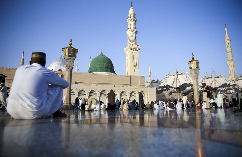 معتمر باكستاني يعود من الموت بعد 14 ثانية