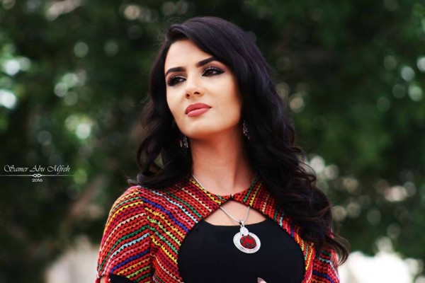 لينا القيشاوي بدون مكياج لأول مرة ..  و رسالة للفتيات بهذه المناسبة!
