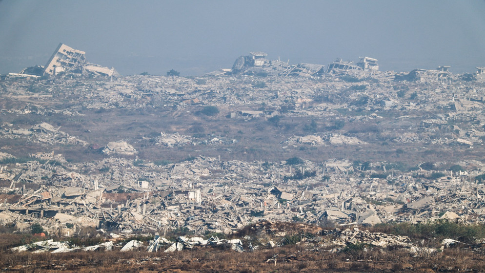 فرنسا تجلي 44 فلسطينيا من غزة بينهم علماء وفنانون