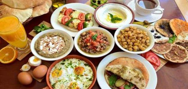 احذر هذه الأطعمة بمائدة السحور ..  واليكم الوجبة الصحية