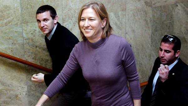 مصائد العسل  حينما يُصبح "الجسد" سلاحاً استراتيجياً ..  تسيبي ليفني نموذجاً