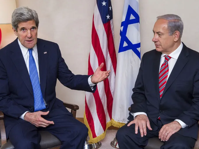 وزير الخارجية الأمريكي الأسبق: نتنياهو حرض 4 رؤساء أمريكيين على ضرب إيران ..  وترمب هو من "فعلها"