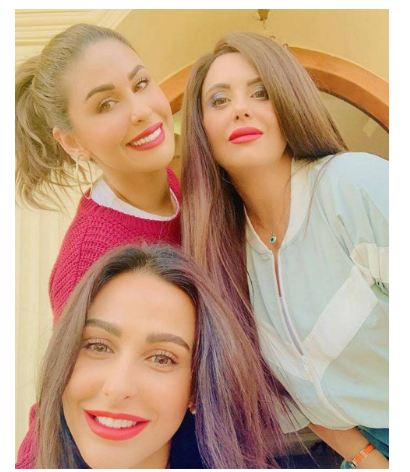  تعرفوا إلى شقيق مي سليم وميس حمدان ..  هل يشبههما؟