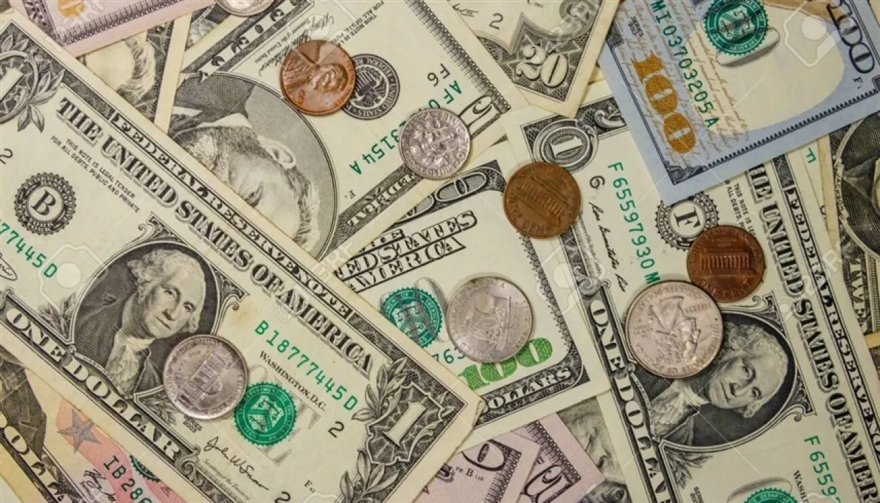 بسبب الزواج .. المرأة تخسر خمس دخلها