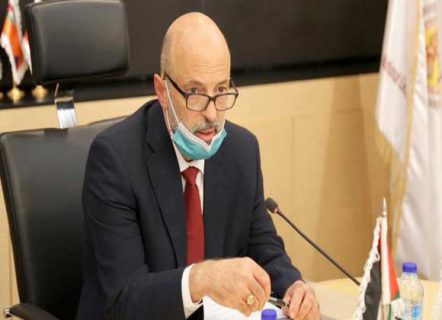 الرزاز يُفضّل الانسحاب قبل "نهاية الأسبوع الدستوري" وا لشارع الأردني يسأل: من هو الرئيس الجديد في "الدوار الرابع"؟ والمُفاجآت مُحتملة 