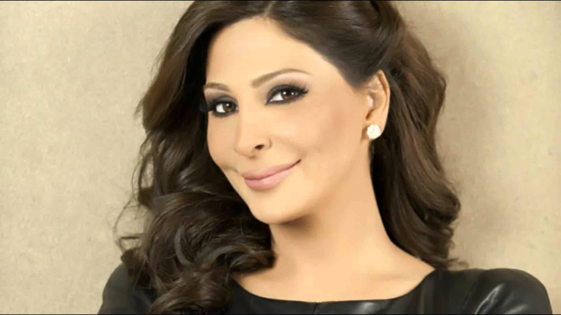 اليسا تنفعل على مراسل تلفزيوني بسبب سؤال ازعجها