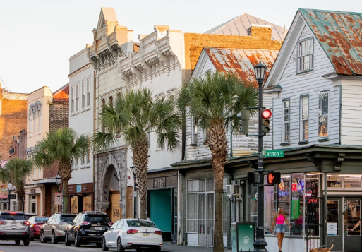 السفر إلى تشارلستون: استكشاف مدينة التاريخ والثقافة والجمال