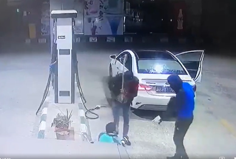 بالفيديو  ..  القبض على مرتكب قضية سلب على محطة وقود في منطقة الشونة الجنوبية 