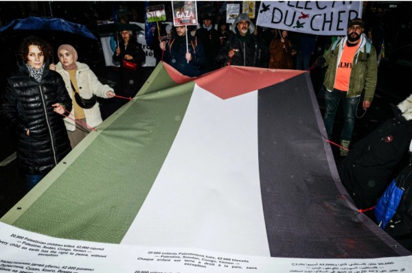 الآلاف يتظاهرون في باريس دعمًا للفلسطينيين