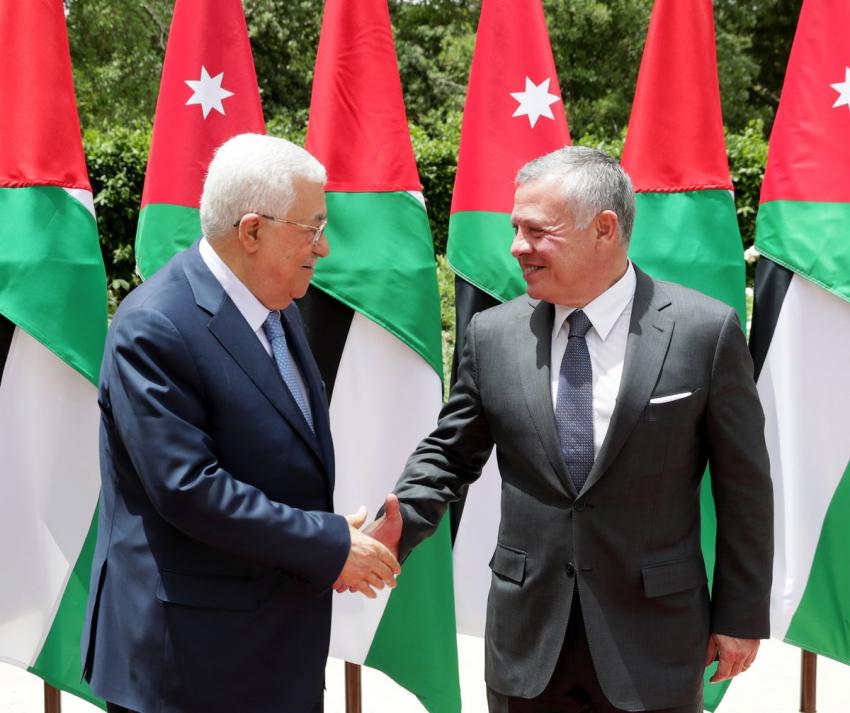 الملك لـ عباس: الأردن يقف بكل طاقاته إلى جانب الفلسطينيين