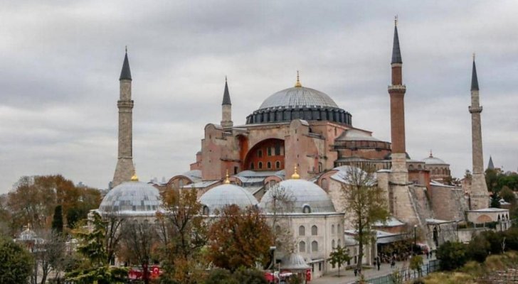 ما هي قصة آيا صوفيا التي أثارت ردودا عالمية واسعة ضد آردوغان؟